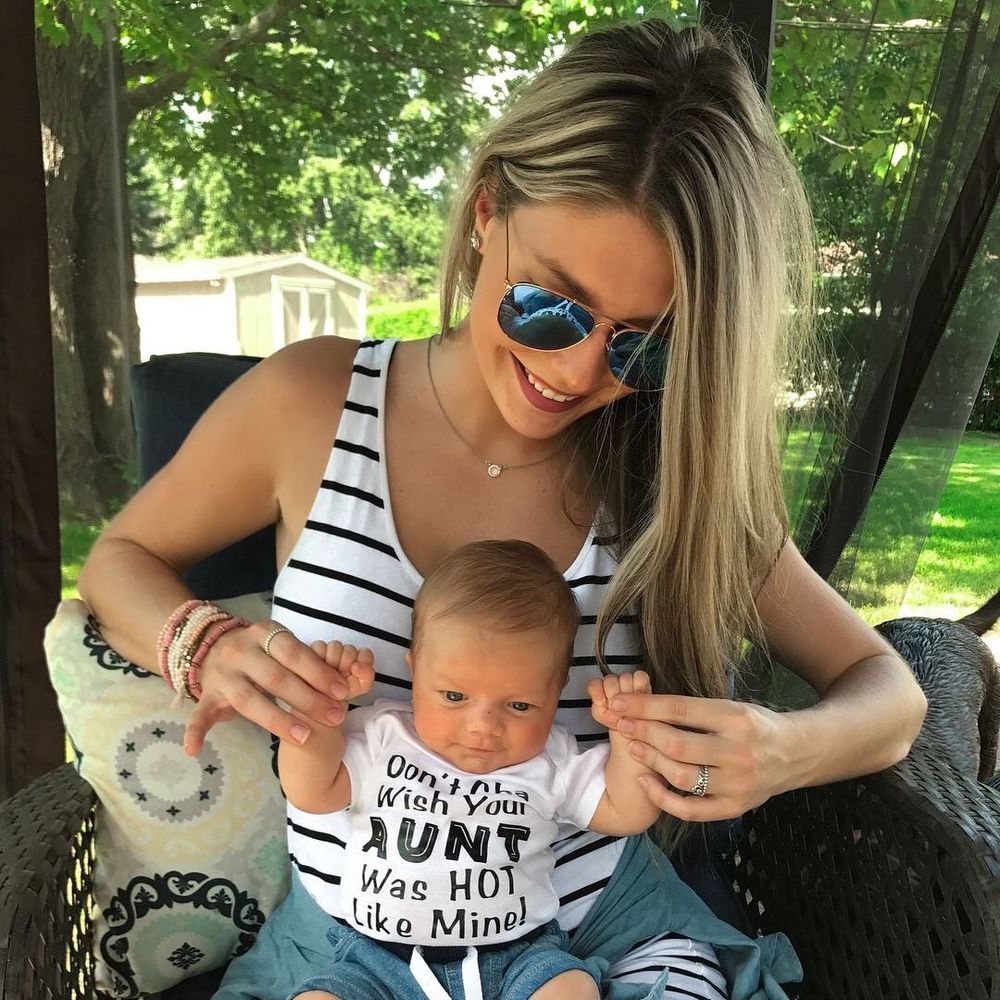 Meet your Posher, Elise